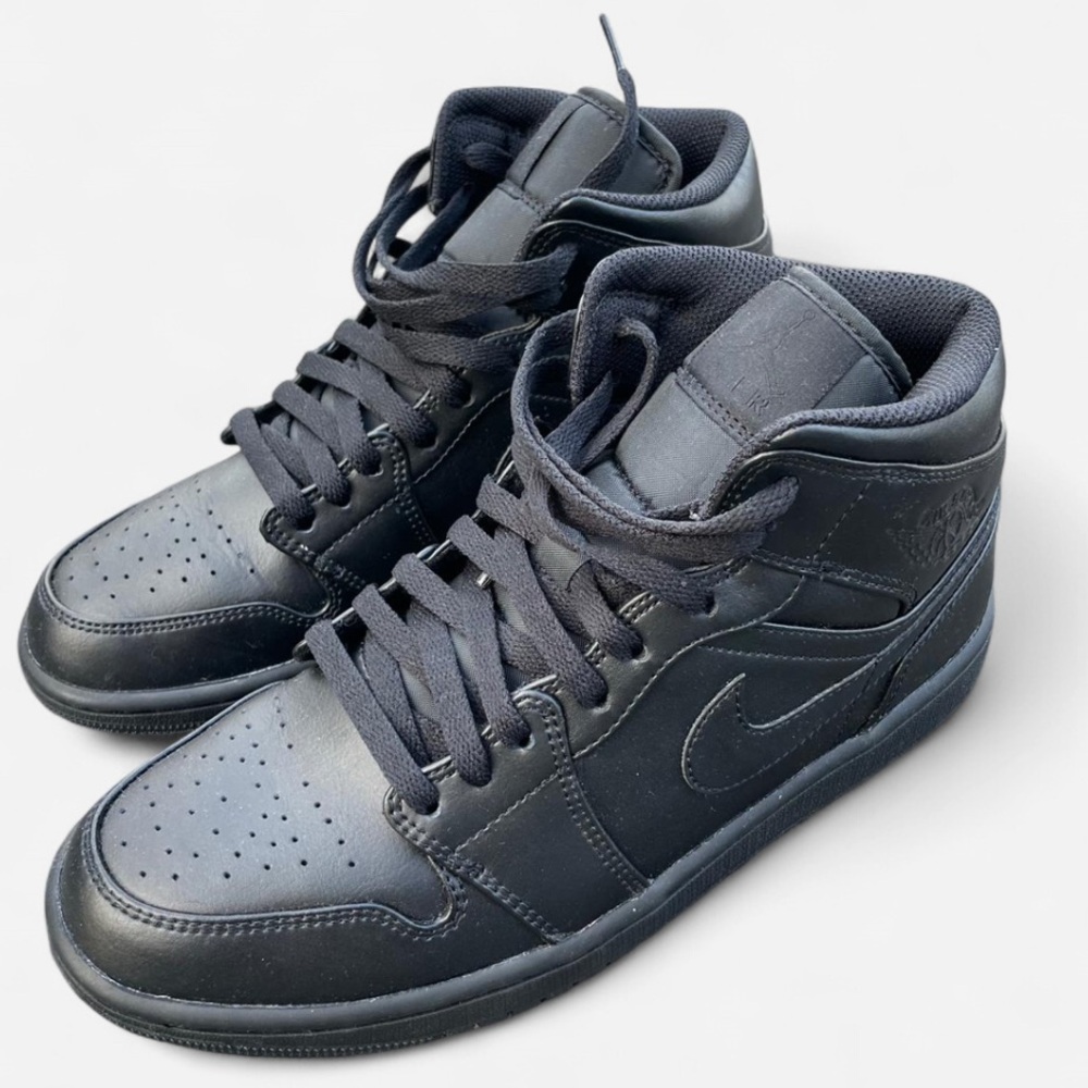 Jordan 1 Mid - Triple Black